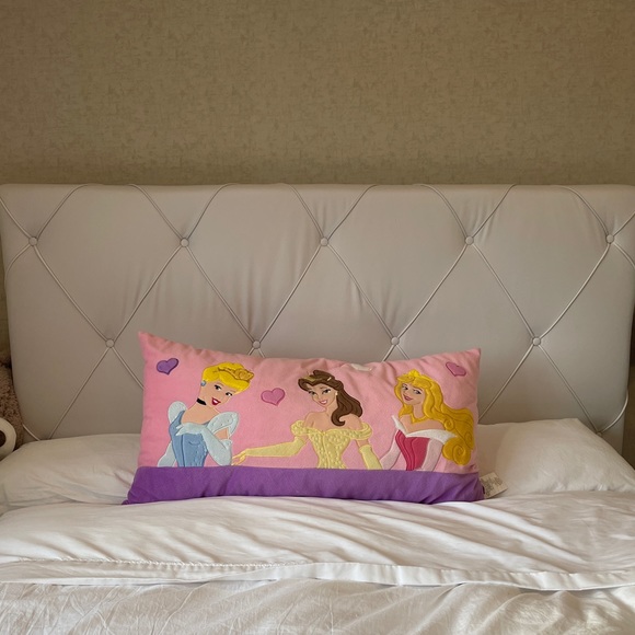 Cute pillows!!! - Picture 4 of 4